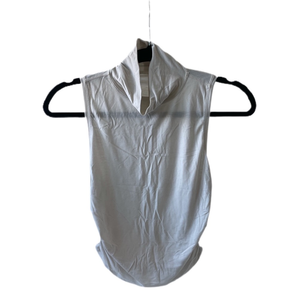 LULU LEMON crop turtle neck